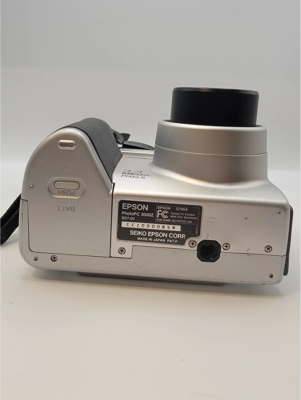 Vintage Epson Photo PC 3000Z Digital Camera  TESTED Works Fine.